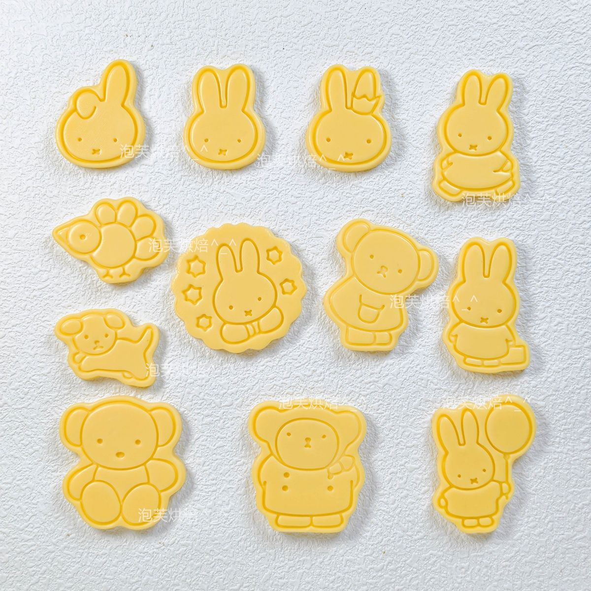 Kitchen Appliances Brand - Cute 3D Press Cookie Mold with